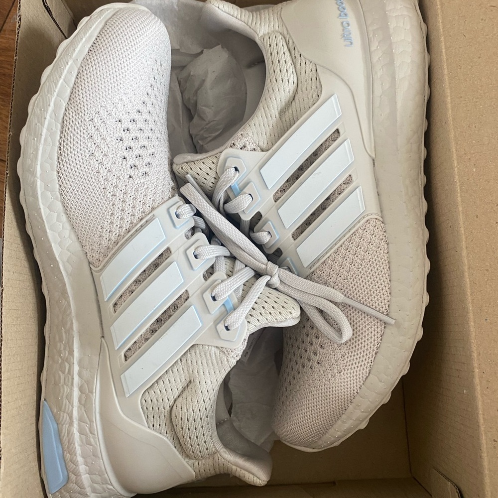 Adidas Cream and Light Blue Sneakers